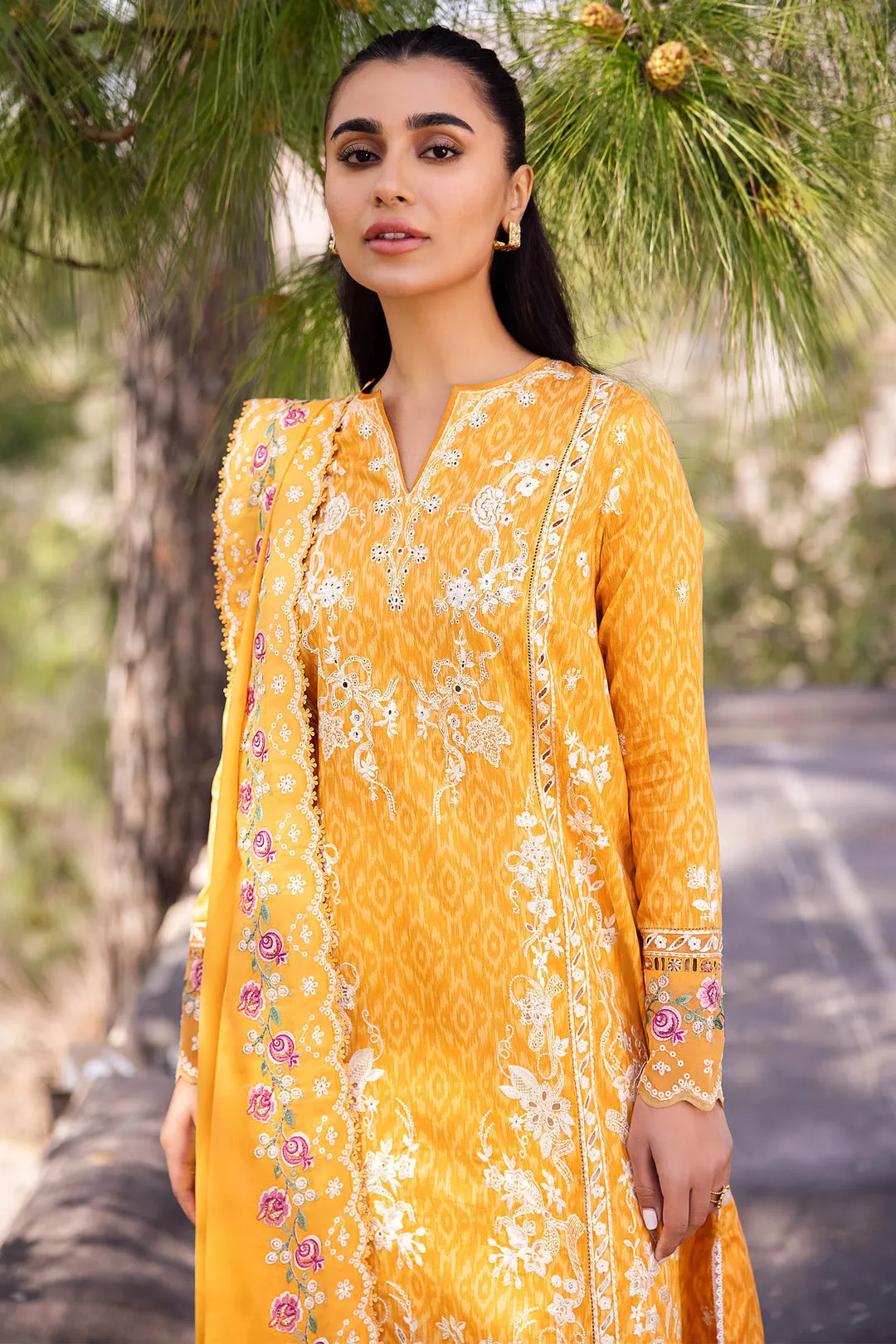 Lawn 24 - Narina (Zl24-15 A)