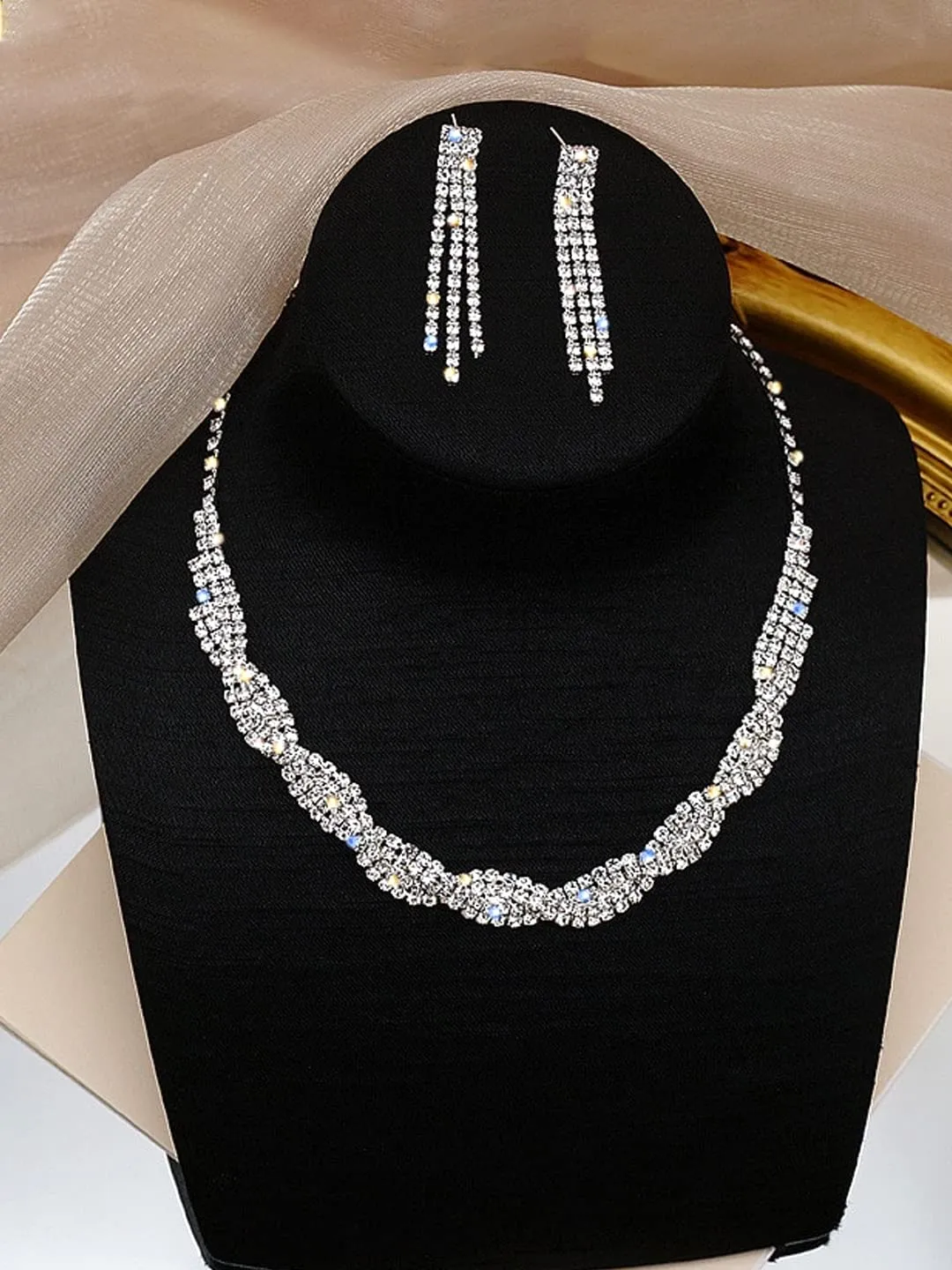 Yellow Chimes Jewellery Set For Women with Studded Classic Design Silver Plated White crystal Necklace Set (Design-10)